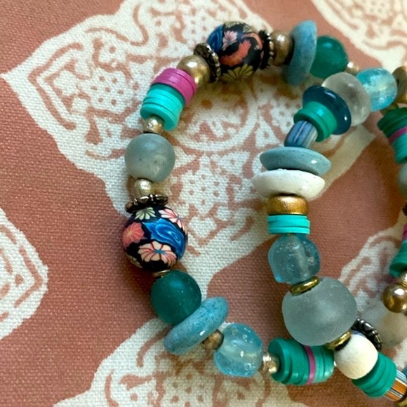 2 piece Handmade bracelet set stack,African glass beads Blue, turquoise,… - Picture 2 of 16